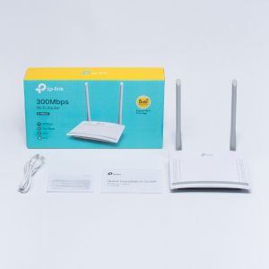 TP-Link TL-WR820N 300Mbps Wireless N Router, 3x10/100 RJ45, rodičovská kontrola, 2x5dBi anténa TL-WR820N